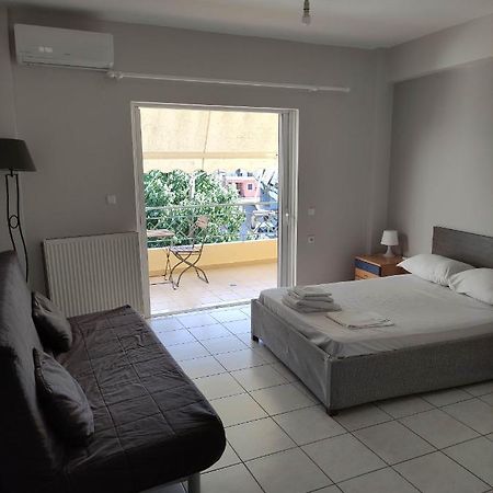 Ostria Apartment Preveza Bagian luar foto